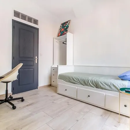 Cosy House 5 5 Bathrooms Close Commodities *