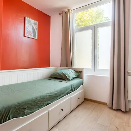 Cosy House 5 5 Bathrooms Close Commodities