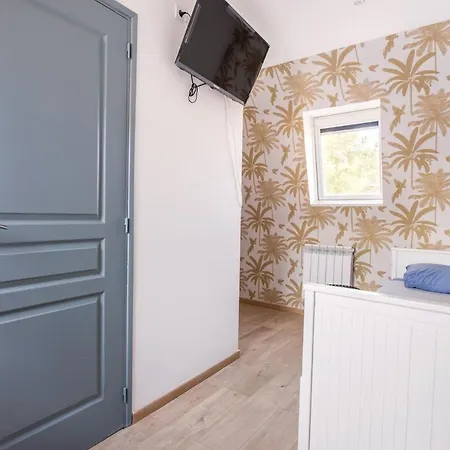 Cosy House 5 5 Bathrooms Close Commodities