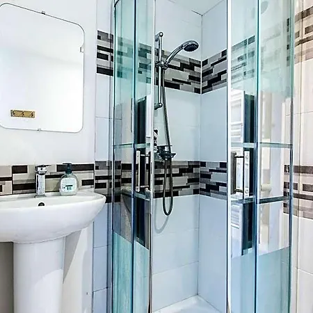 度假居 Cosy House 5 5 Bathrooms Close Commodities