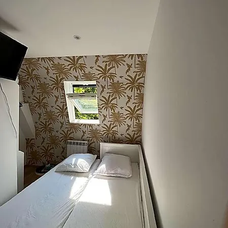 Cosy House 5 5 Bathrooms Close Commodities * 鲁贝